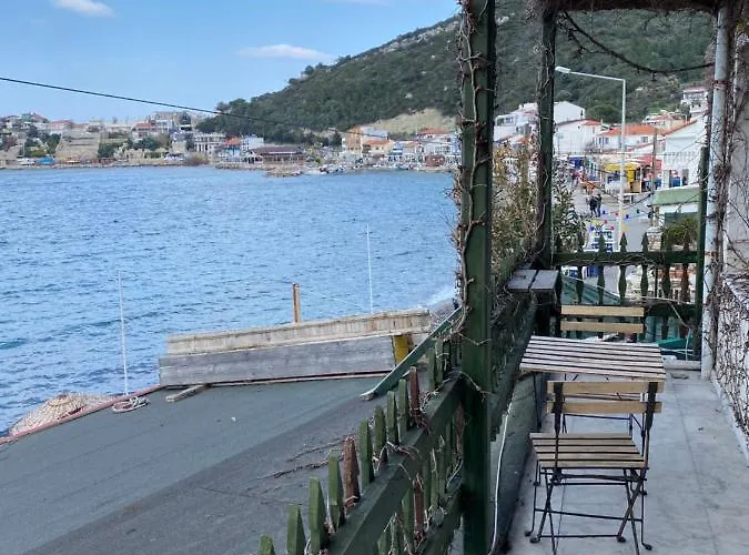 Yali Butik Pansiyon Karaburun  photo