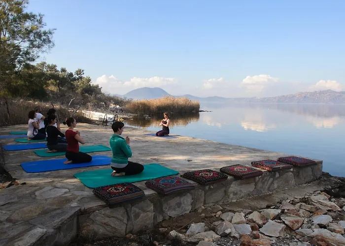 Hotel Silva Oliva Lake Bafa photo